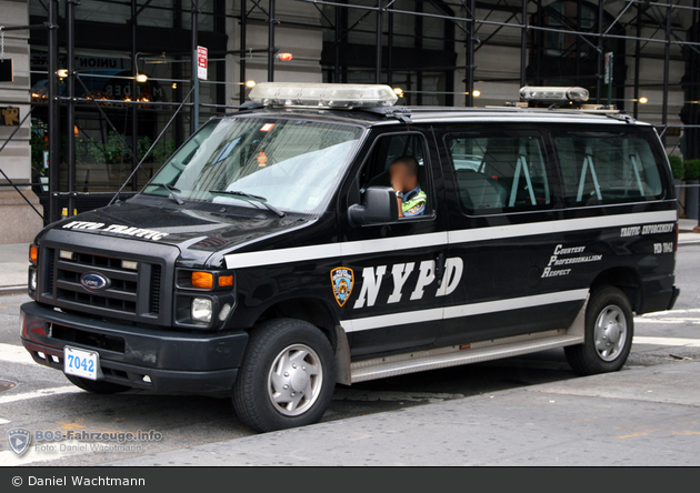 NYPD - Manhattan - Traffic Enforcement District - HGruKW 7042