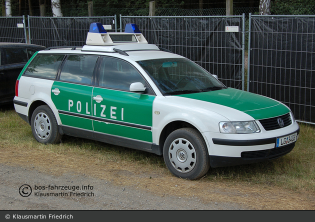 Lüneburg - VW Passat Variant - FuStW (a.D.)