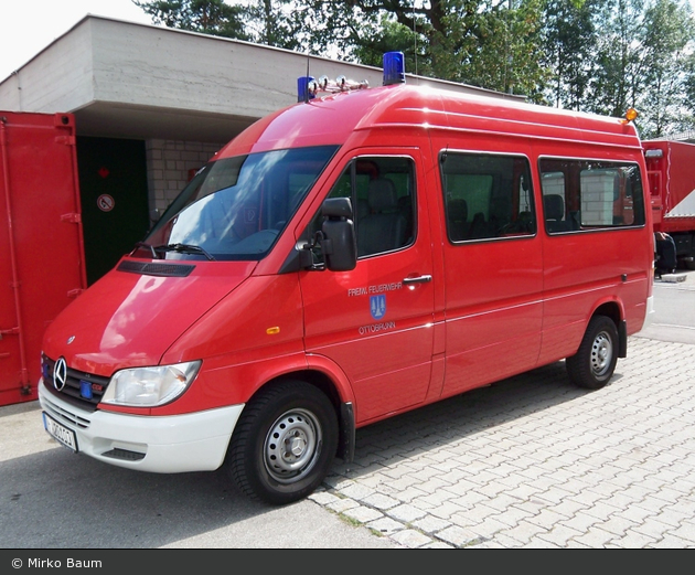 Florian Ottobrunn 12/01 (alt)