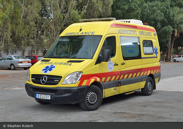 Einsatzfahrzeug: Lefkosía - Cyprus Ambulance Service - RTW - BOS ...