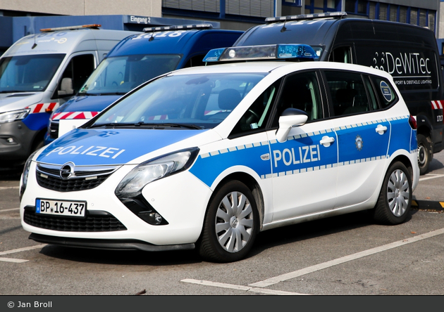 BP16-437 - Opel Zafira Tourer - FuStW