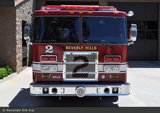 Beverly Hills - FD - Engine 2 (a.D.)