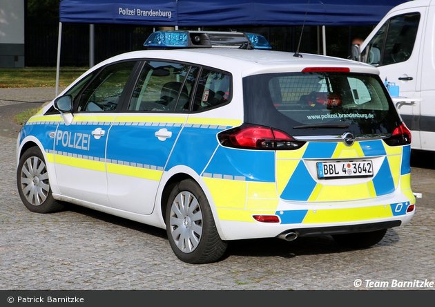 BBL4-3642 - Opel Zafira - FuStW