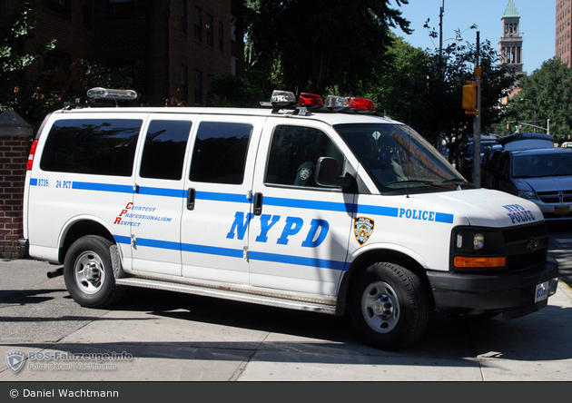 NYPD - Manhattan - 24th Precinct - HGruKW 8739