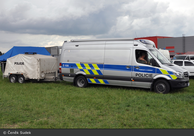 Praha - Policie - 4AJ 9631 - Entschärferfahrzeug