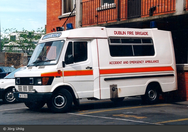 Dublin - Dublin Fire Brigade - Ambulance (a.D.)