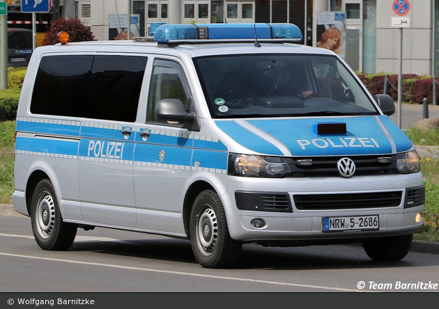 NRW5-2686 - VW T5 - HGruKW