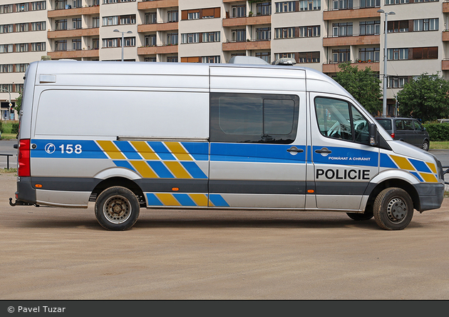 Praha - Policie - 3AH 4279 - DHuFüKw