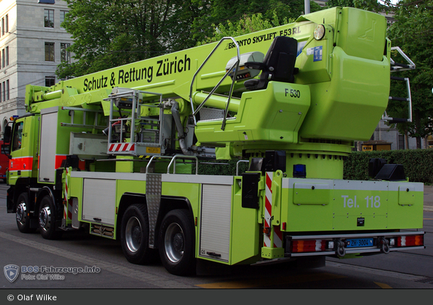 Zürich - Schutz & Rettung - HRF 05 - F 530