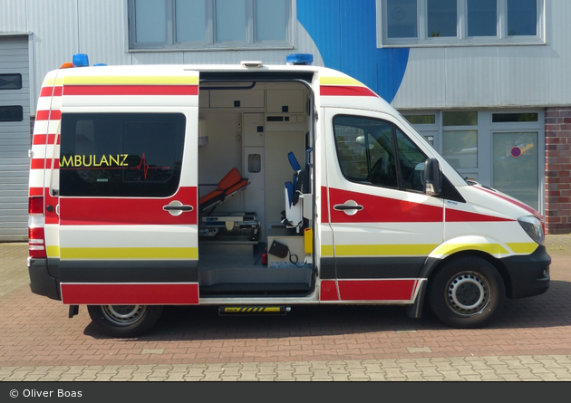 Bremen - Akut Ambulanz - KTW (HB-RC 146)