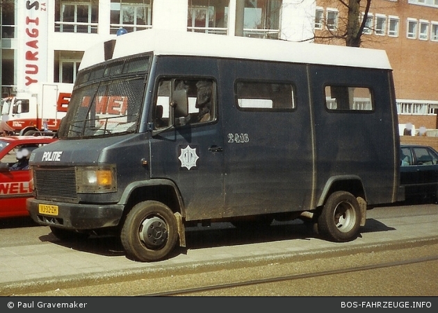 Amsterdam - Gemeentepolitie - GruKw - 2416 (a.D.)