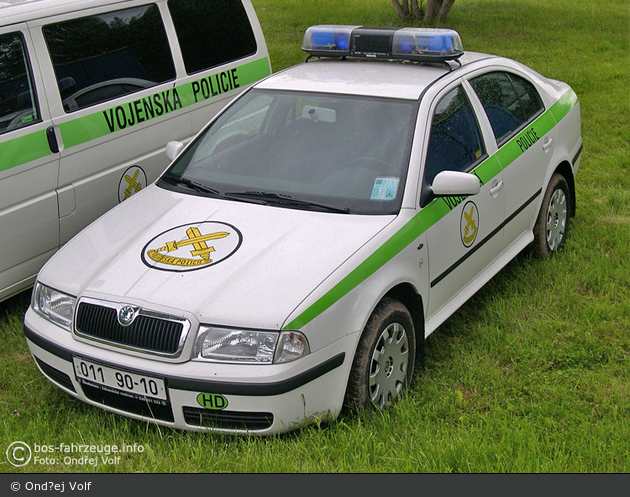 011 90-10 - Škoda Octavia - FuStW