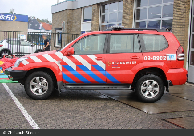 Hoogeveen - Brandweer - PKW - 03-8902