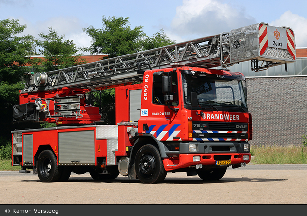 Zeist - Brandweer - DLK - 09-6652 (a.D.)
