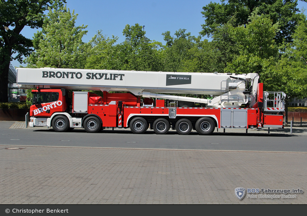 Scania P 440 - Bronto Skylift - TM 104 (F104HLA)