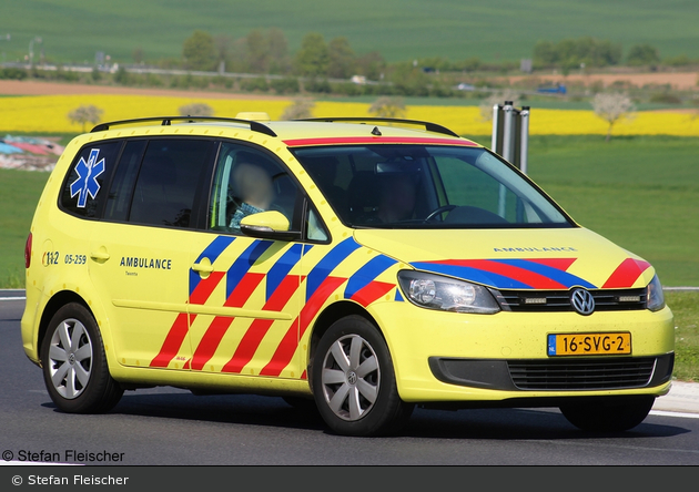 Almelo - Ambulance Oost - PKW - 05-259