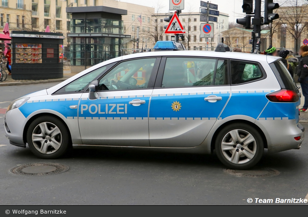 B-30084 - Opel Zafira Tourer - EWa VkD