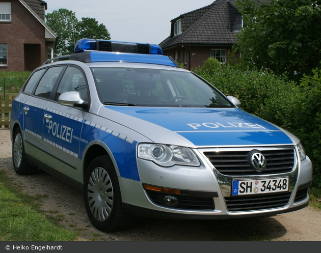 Quickborn - VW Passat Variant - FuStw