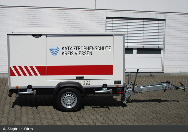 Rettung Kreis Viersen 07 AH-Stromerzeuger 01