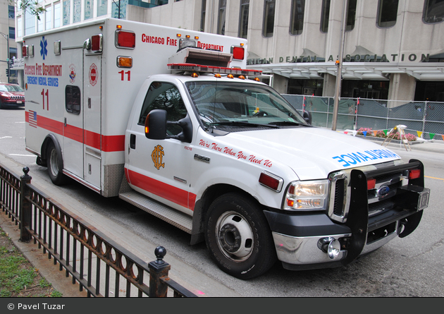 Chicago - CFD - ALS-Ambulance 011