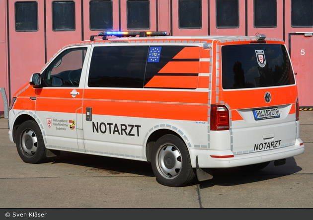 Florian Halle 01/82-01