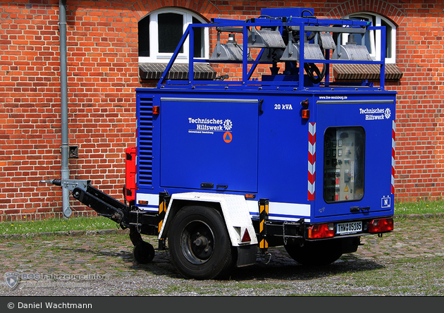 Heros Rendsburg 24/Lichtmastanhänger