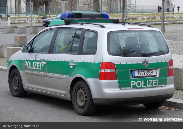 B-7389 - VW Touran 2.0 TDI - FuStW