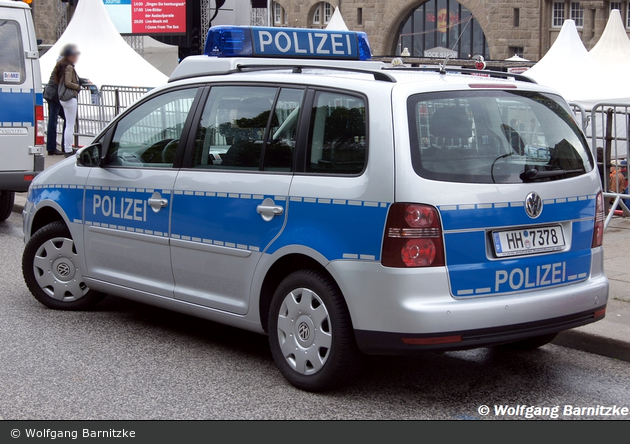 HH-7378 - VW Touran - FuStW
