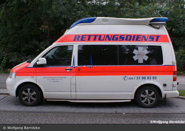 Krankentransport Berliner Rettungsdienst Team - BRT-07 KTW (a.D.)