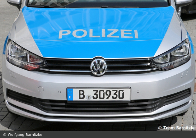 B-30930 - VW Touran - FuStW