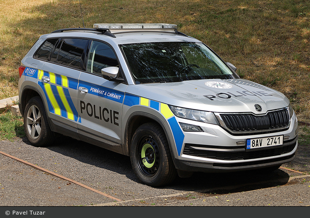 Praha - Policie - 8AV 2471 - FuStW