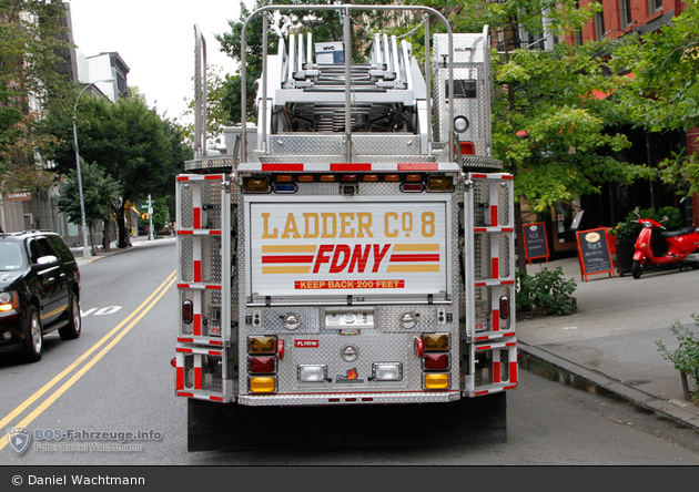 FDNY - Manhattan - Ladder 008 - DL