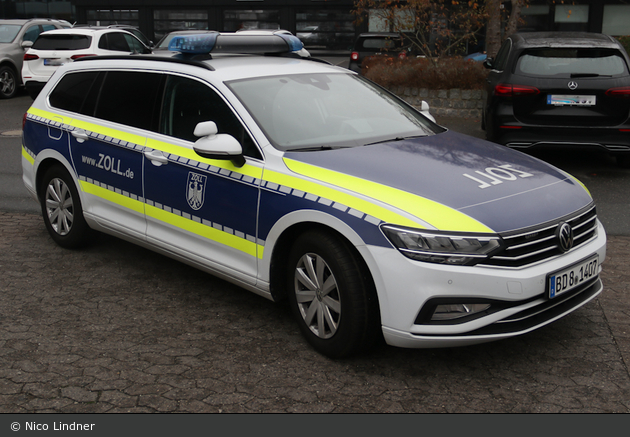 BD8-1407 - VW Passat Variant - FuStW