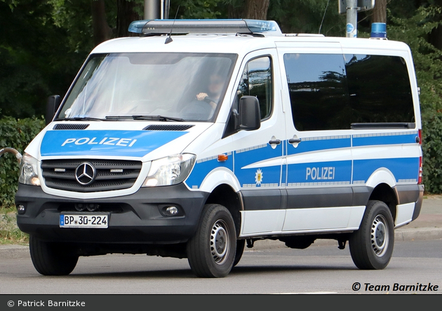 BP30-224 - MB Sprinter 316 CDI 4x4 - HGruKW