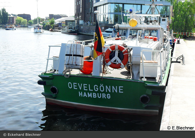 Zollboot Oevelgönne - Hamburg