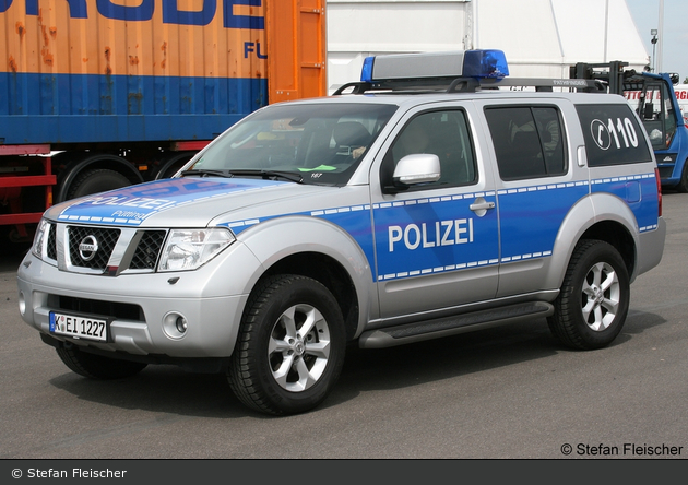 Nissan Pathfinder - Pütting - FuStw