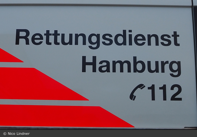 Johannes Hamburg RTW (HH-MH 4348)