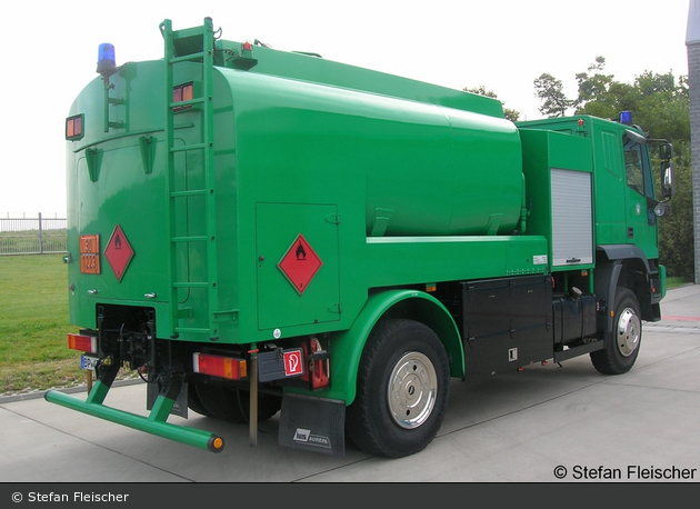 BP45-694 - Iveco EuroTrakker 190 E 30 - Flugfeldtankwagen