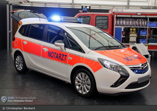 Opel Zafira Tourer - Opel - NEF