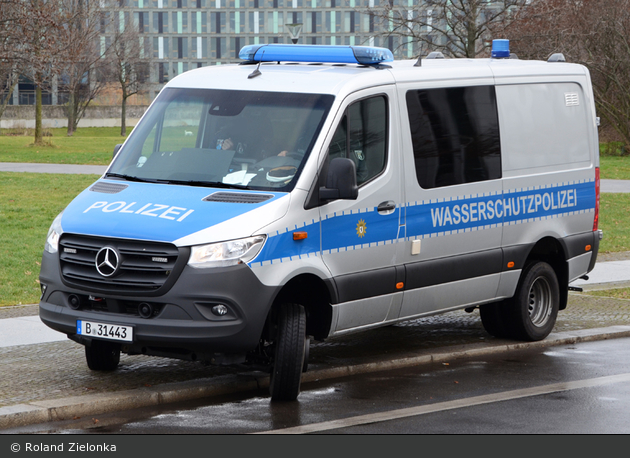 B-31443 - MB Sprinter 4x4 - GW-Wasserschutzpolizei