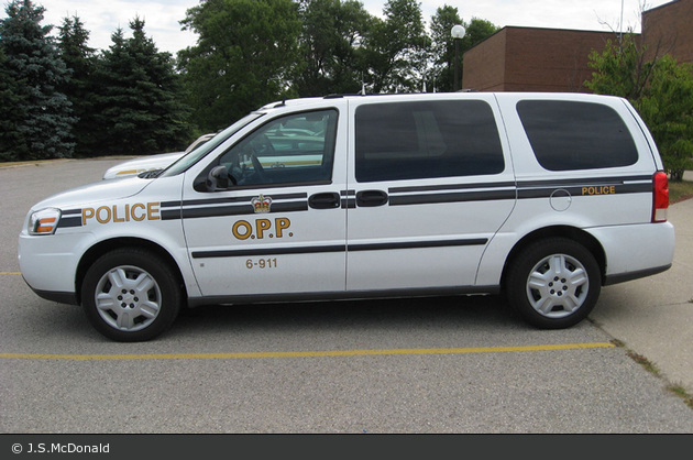 Ontario - Provincial Police - 06-911