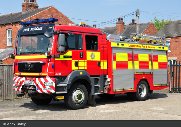 Woodhall Spa - Lincolnshire Fire & Rescue - WrL/R