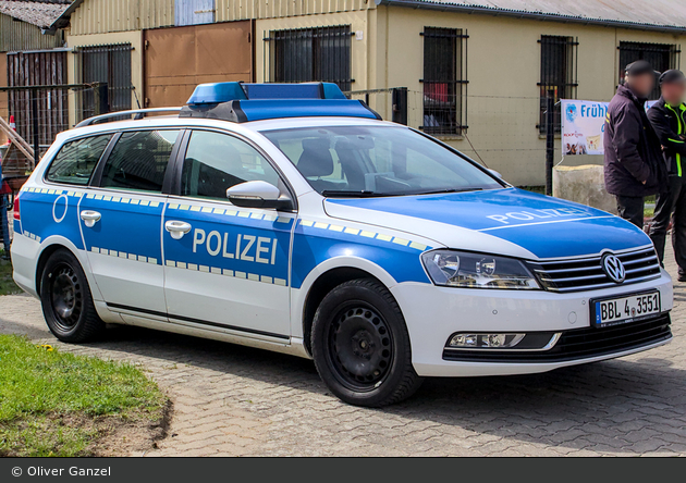 BBL4-3551 - VW Passat Variant - FuStW