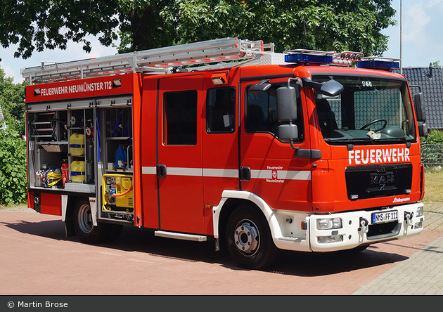 Florian Neumünster 17/45-01
