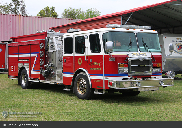 Brunswick - Brunswick Fire Department - Engine 4 - LF