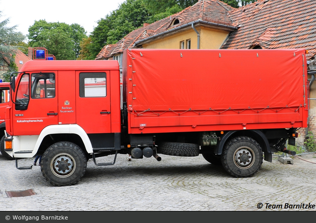Florian Berlin LKW Dekon-P B-8110