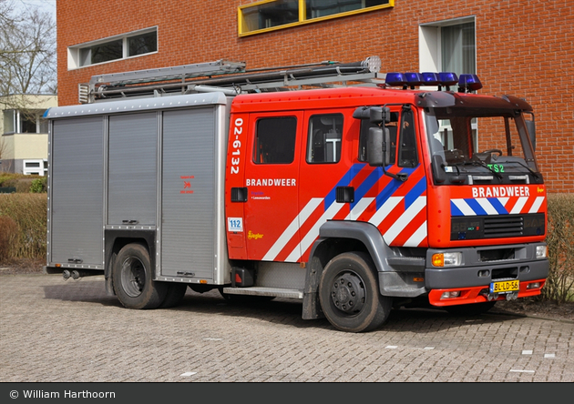 Leeuwarden - Brandweer - HLF - 02-6132 (a.D.)
