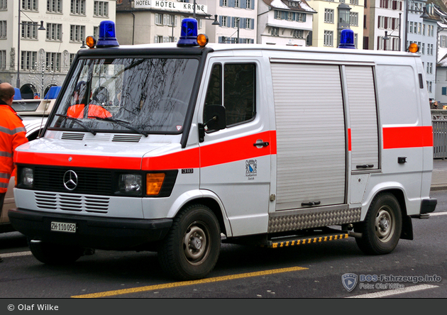 Zürich - StaPo - Verkehrspolizei - Signalisationsfahrzeug (a.D.)