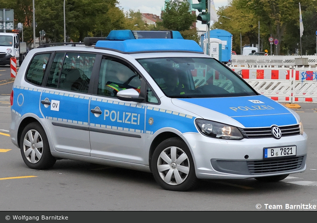 B-7821 - VW Touran - EWa VkD