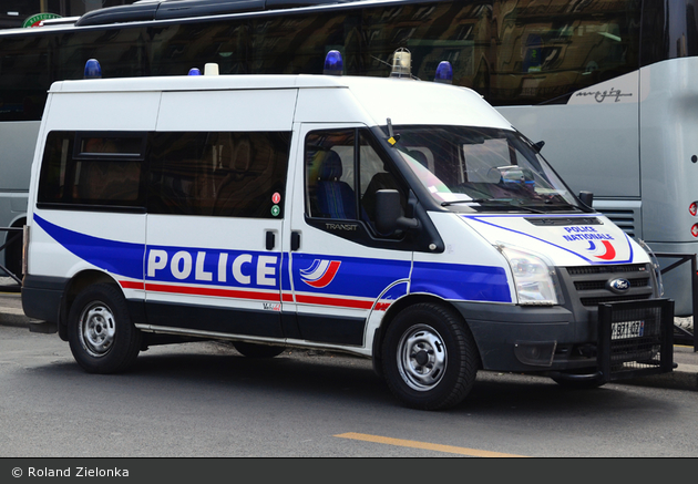 Paris - Police Nationale - D.O.P.C. - HGruKw